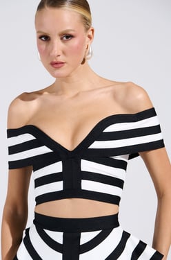 AKIRA Waiting For You Stripe Blouse | Black | Size XL