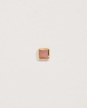 Stone Pyramid Stud