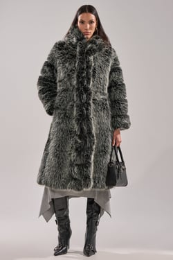 AKIRA Snow Bunny Hooded Faux Fur Coat | Size 1X/2X