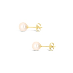 Petite Power Pearl Stud Earring