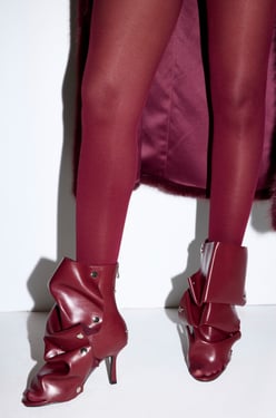 AKIRA Azalea Wang Birdsong Snap Open Toe Stiletto Bootie | Burgundy | Size 10