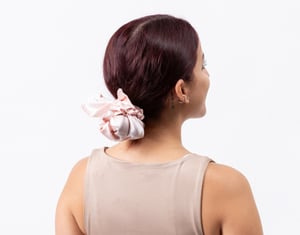 QE Home 100% Mulberry Silk Bun Cover in Blush, Pink