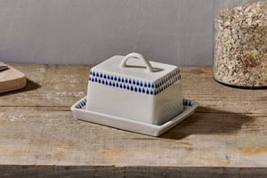 nkuku Indigo Drop Butter Dish | Kitchen & Dining Accessories | One Size | Cream & Indigo