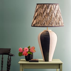 Hercule table lamp in black and white