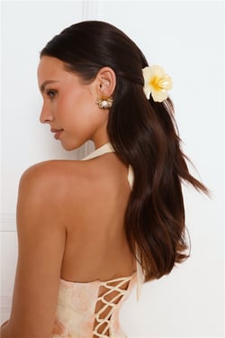 Daisy Dew Claw Clip Yellow