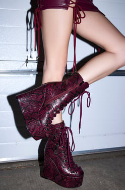 AKIRA Azalea Wang Kapule Snake Platform Bootie | Burgundy | Size 8
