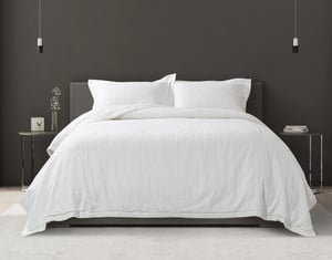 QE Home Shelby White Quilt Set, Geometric, Queen