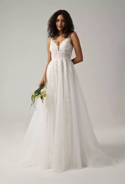 AW Inayah Wedding Dress