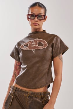 AKIRA All Around The City Mock Neck Top | Brown | Size 1X