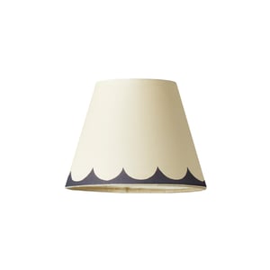 18cm pendant shade in jet scallops