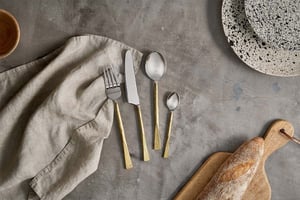 nkuku Usa Cutlery Set Set Of 16 | Serveware | Gold