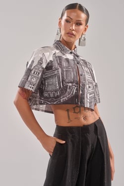 AKIRA All Over The City Button Down Top | Black | Size 2X