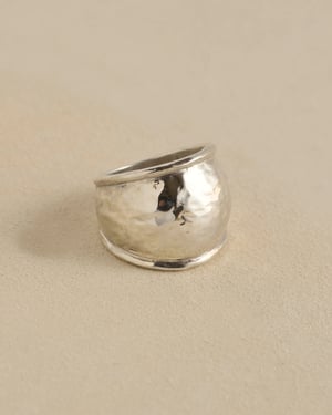 Hammered Radius Ring - 8