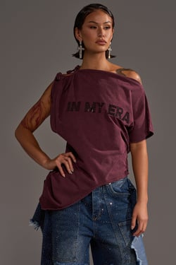 AKIRA In My Era Off-The-Shoulder T-Shirt | Size Large