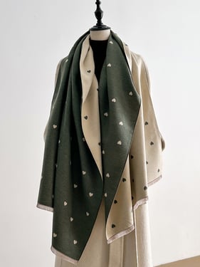 Double-Sided Heart-Jacquard Fringed Scarf - Green Heart / One Size