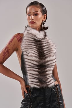 AKIRA I'm My Own Spirit Animal Mock Neck Fur Top | Size XL