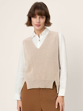 100% Mongolian Cashmere Asymmetric V-Neck Knitted Vest GRACE - Beige / L