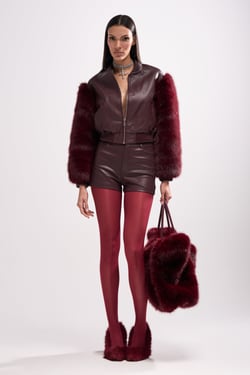 AKIRA Callie Faux Leather Short Pants | Burgundy | Size Small