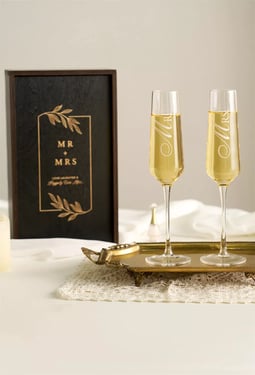 AW Mr and Mrs Champagne Glasses Set
