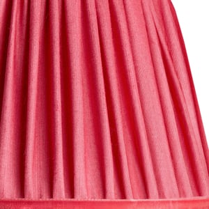 40cm scalloped shade in Ruby silk with velvet tape