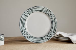 nkuku Juniper Drop Dinner Plate | Tableware | One Size | Cream & Juniper
