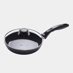 HD Nonstick Fry Pan - Induction - 8" / Lid
