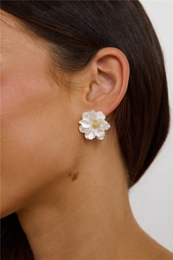Fresh Bloom Earrings Gold