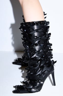 AKIRA Azalea Wang Telmo Bow Embellished Bootie | Black | Size 11