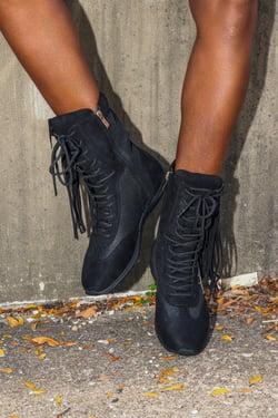 AKIRA Azalea Wang Zither Flat Fringe Bootie | Black | Size 11
