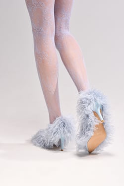 AKIRA Azalea Wang Jameeka Baby Blue Curly Fur Pump Shoes Stiletto Heel | Size 8.5