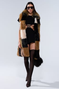 AKIRA Checkmate Faux Fur Vest | Brown | Size 1X/2X