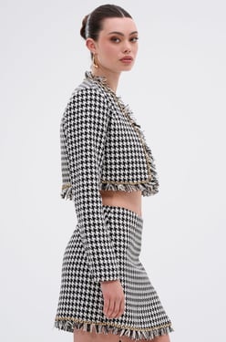 AKIRA Invite Only Chain Trim Blazer | Black | Size XL