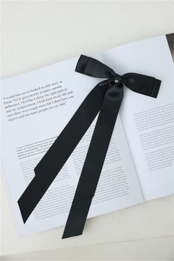 Whimsy Bow Hair Clip Black