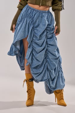 AKIRA Lets Change It Up Ruched Midi Skirt In Chambray | Light Blue | Size 2X