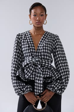 AKIRA Girl Please Houndstooth Tie-Front Blouse | Black | Size 1X