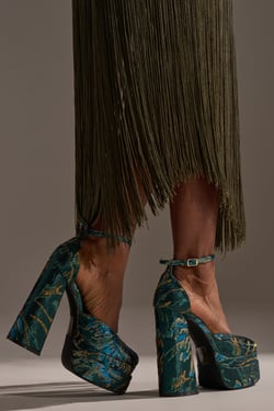 AKIRA Azalea Wang Zipphora Blue Brocade Chunky Pump Shoes | Size 11