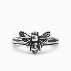 Jeulia "Honey Bee" Sterling Silver Ring