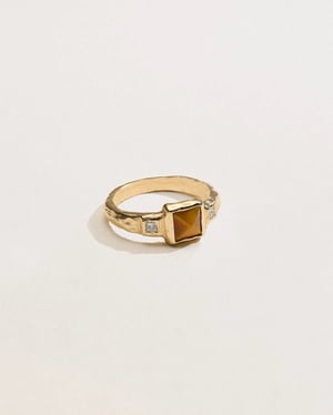 Stone Pyramid Ring - 8