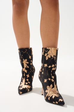AKIRA Azalea Wang Calean Multi Brocade Stiletto Bootie | Black | Size 11
