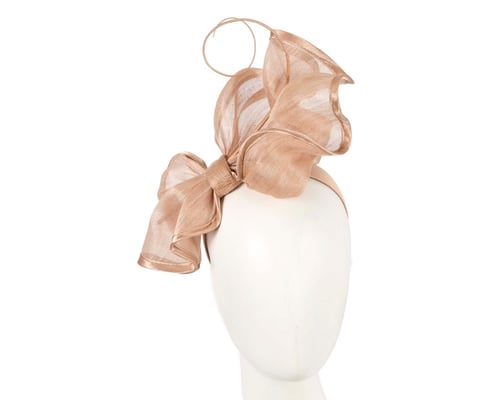 Nude racing fascinator by Fillies Collection