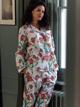 Womens Cotton Traditional Pyjamas White Pink Meadow Tulip - 3XL / 22-24 / White