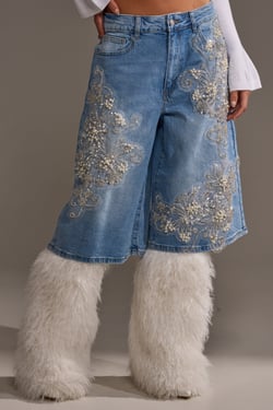 AKIRA Maddie Embellished Bermuda Short Pants | Light Blue | Size 1X
