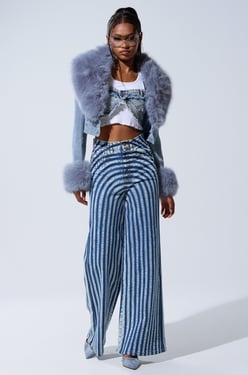 AKIRA Gisele Crop Denim Blazer | Size XL