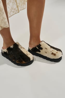 AKIRA Azalea Wang Govinda Multi Slip On Cow Print Clog Shoes | Size 7.5