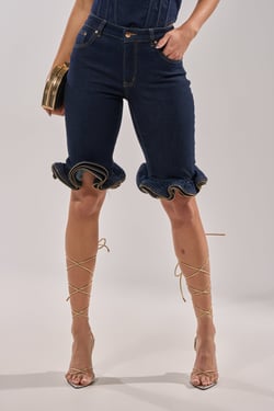 AKIRA Something Different Denim Bermuda Short Pants | Size 1X