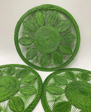 Leaf Medallion Handwoven Iraca Placemat - Dark Green