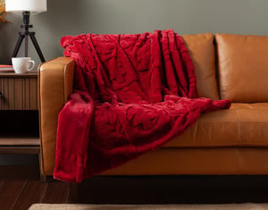 QE Home Sparkle Etched Throw in Crimson Cheer, Seasonal, Red
