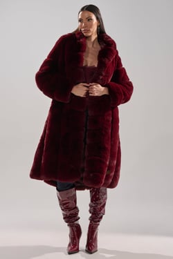 AKIRA Berlin Hooded Faux Fur | Burgundy | Size 1X/2X