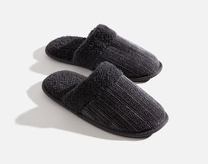 QE Home Chenille Sherpa Slippers in Black Pearl, Small