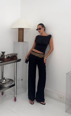 Levi Top (Black) - US 2